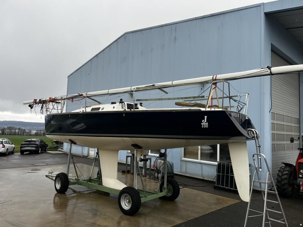 JComposite J100