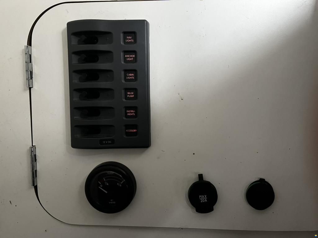JComposite J100