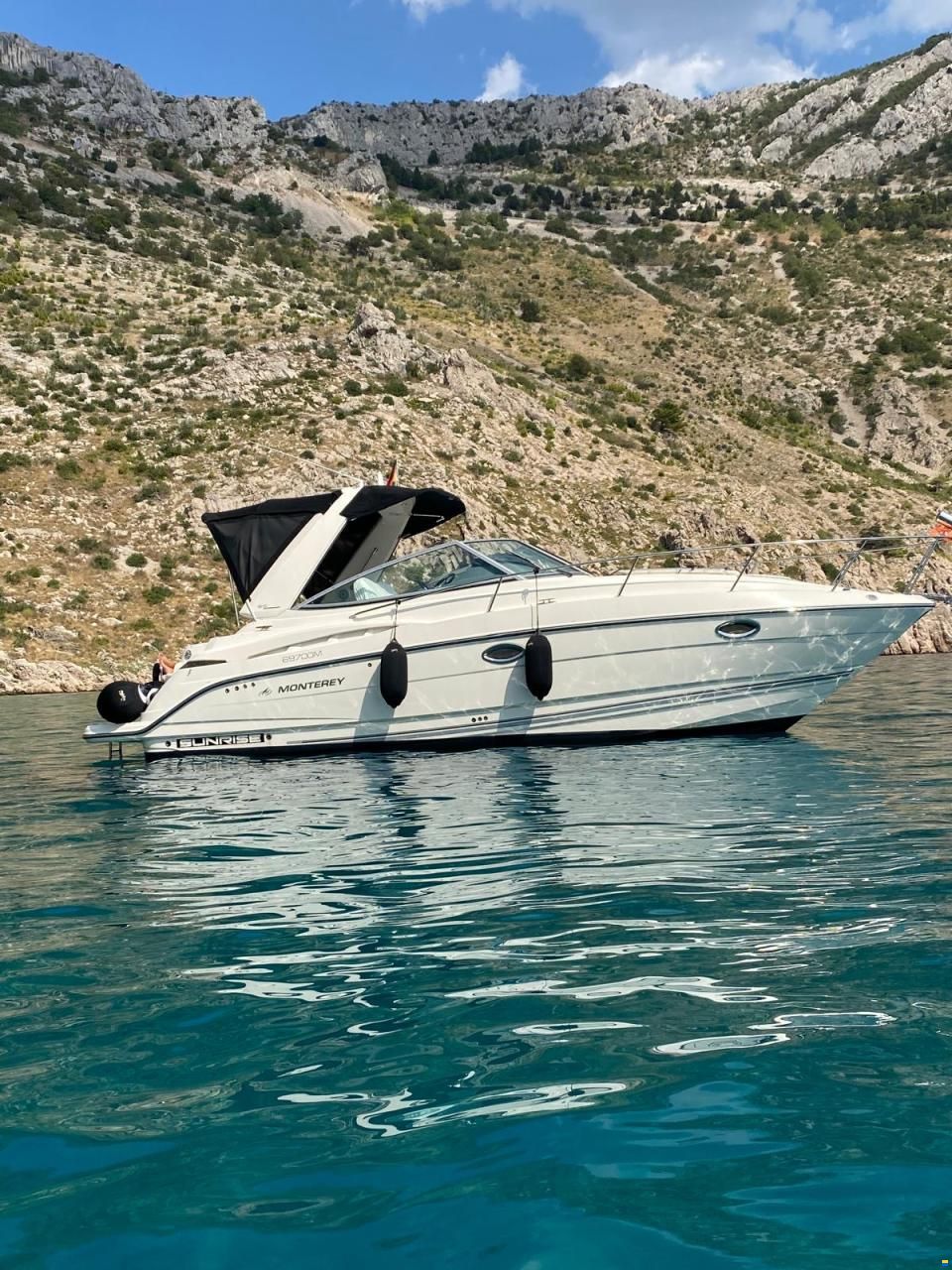 Monterey 315 SCR