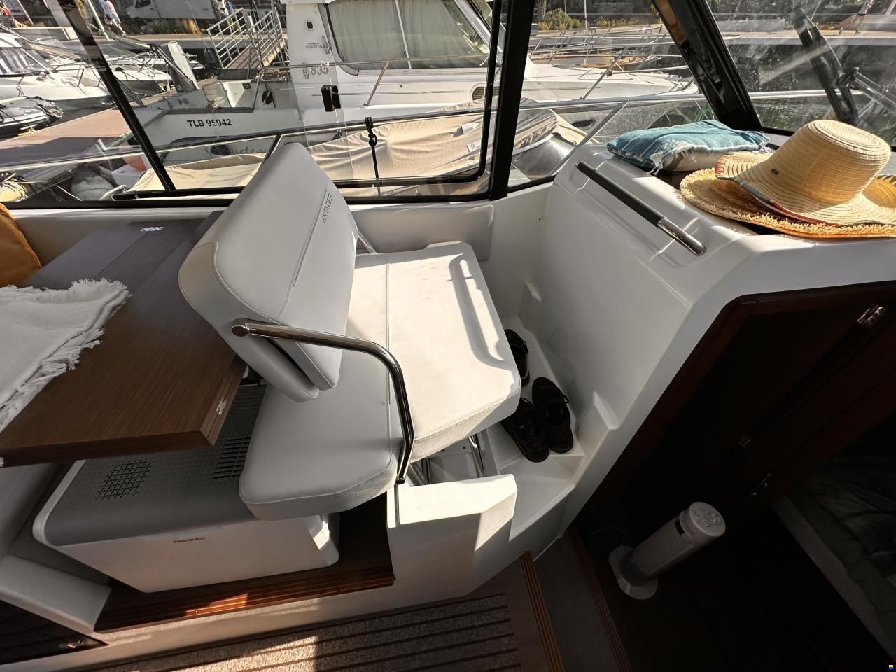 Beneteau Antares 9 V2