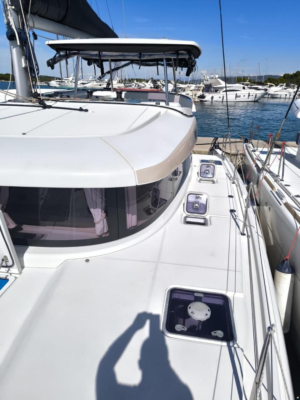 Lagoon 42