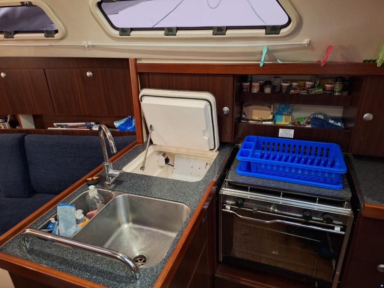 Hanse 320