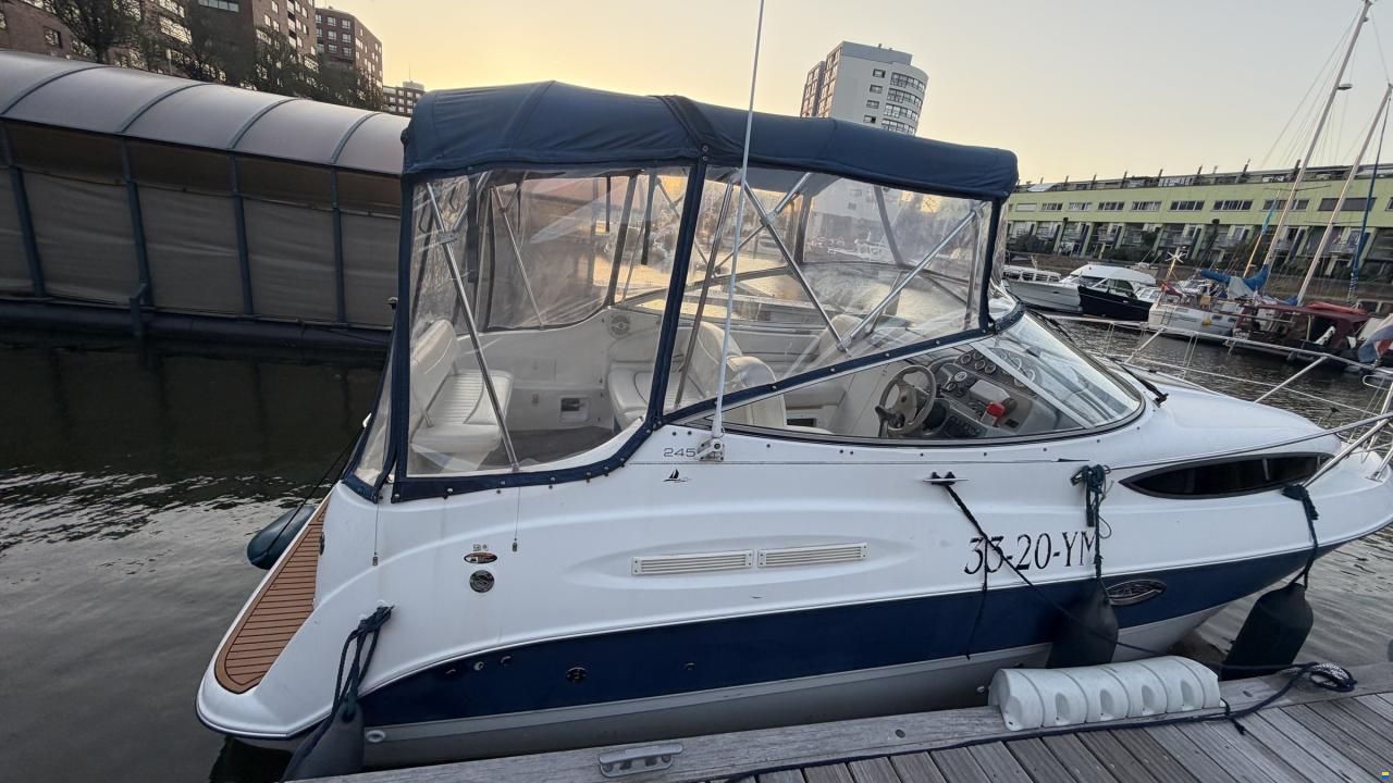Bayliner 245 SB