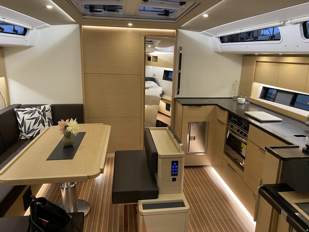 Hanse 460