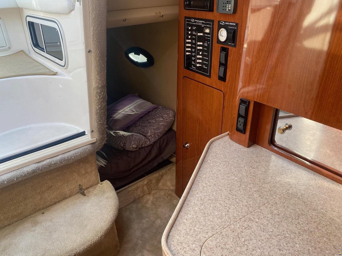 Regal 2765