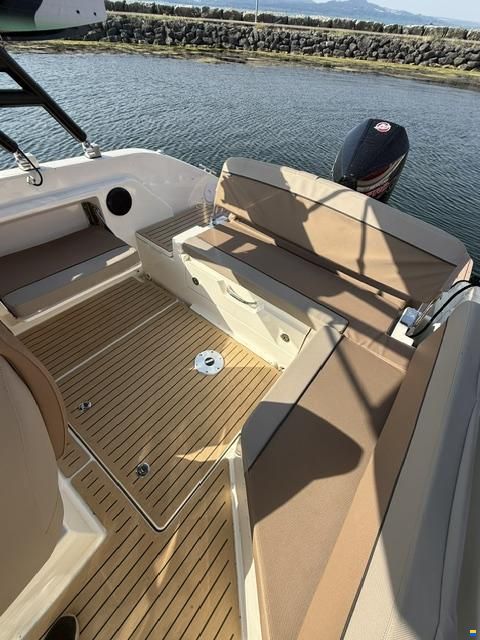 Quicksilver 675 Bow Rider/200 pro xs