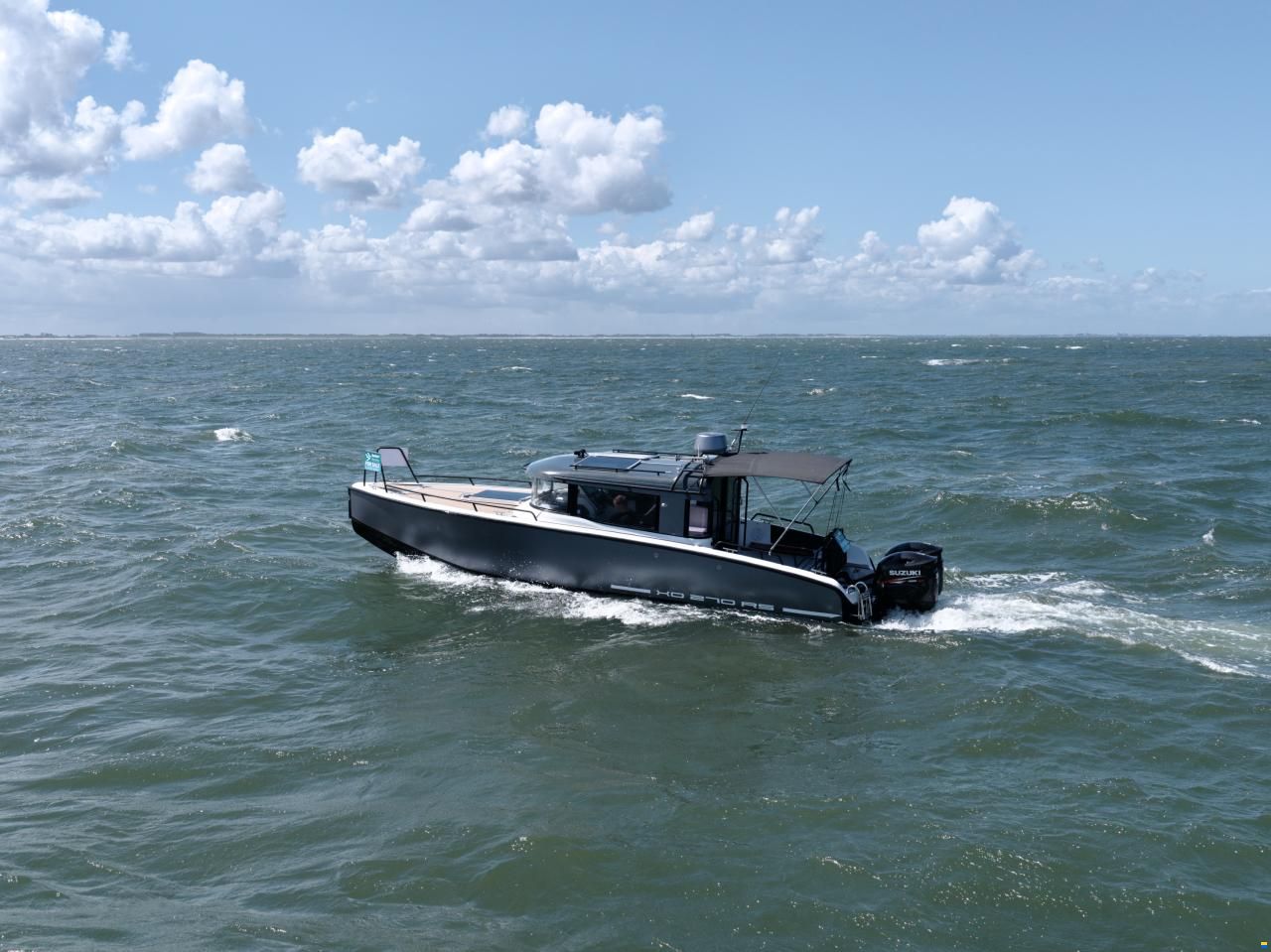 XO Boats 270 RS Front Cabin OB