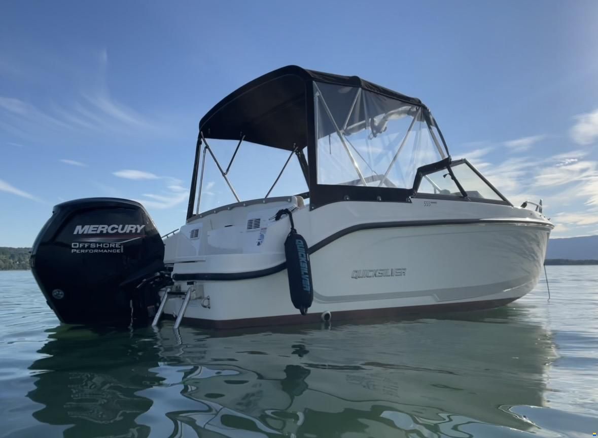 Quicksilver 555 Bowrider