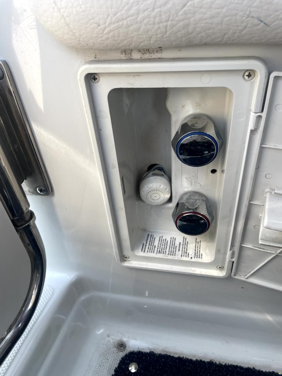 Crownline 270 CR