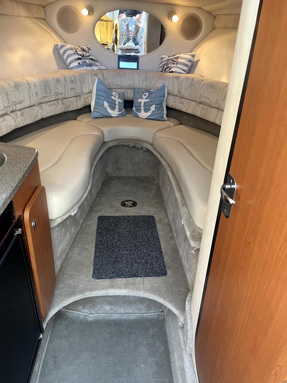 Crownline 270 CR