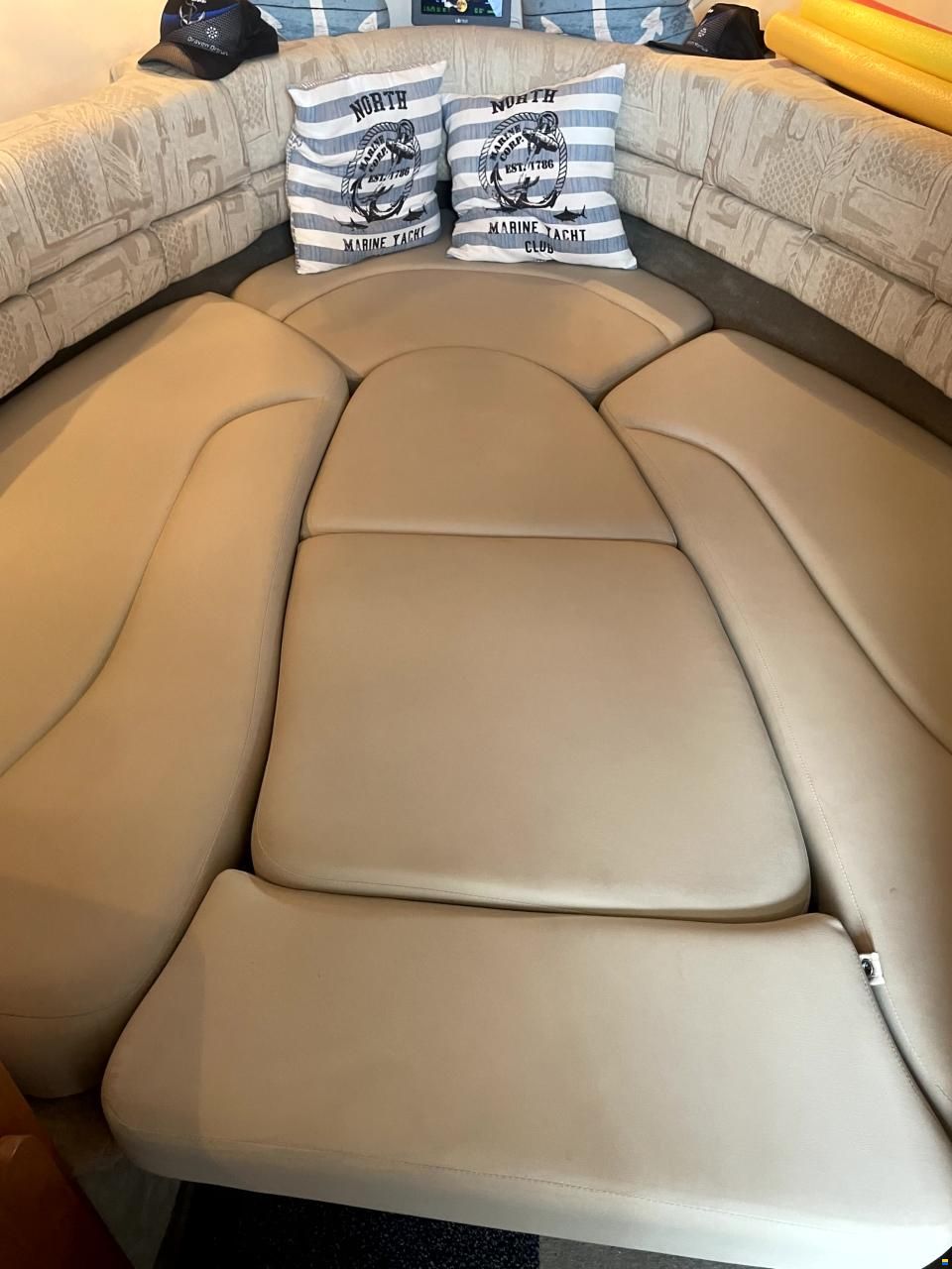 Crownline 270 CR