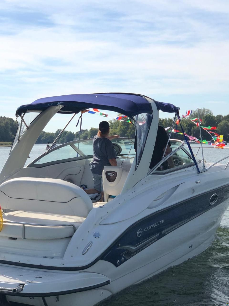 Crownline 270 CR