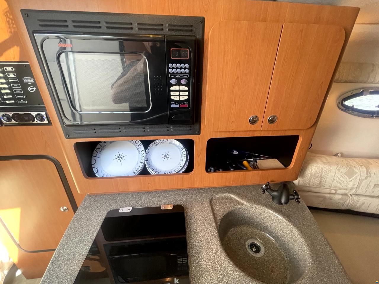 Crownline 270 CR
