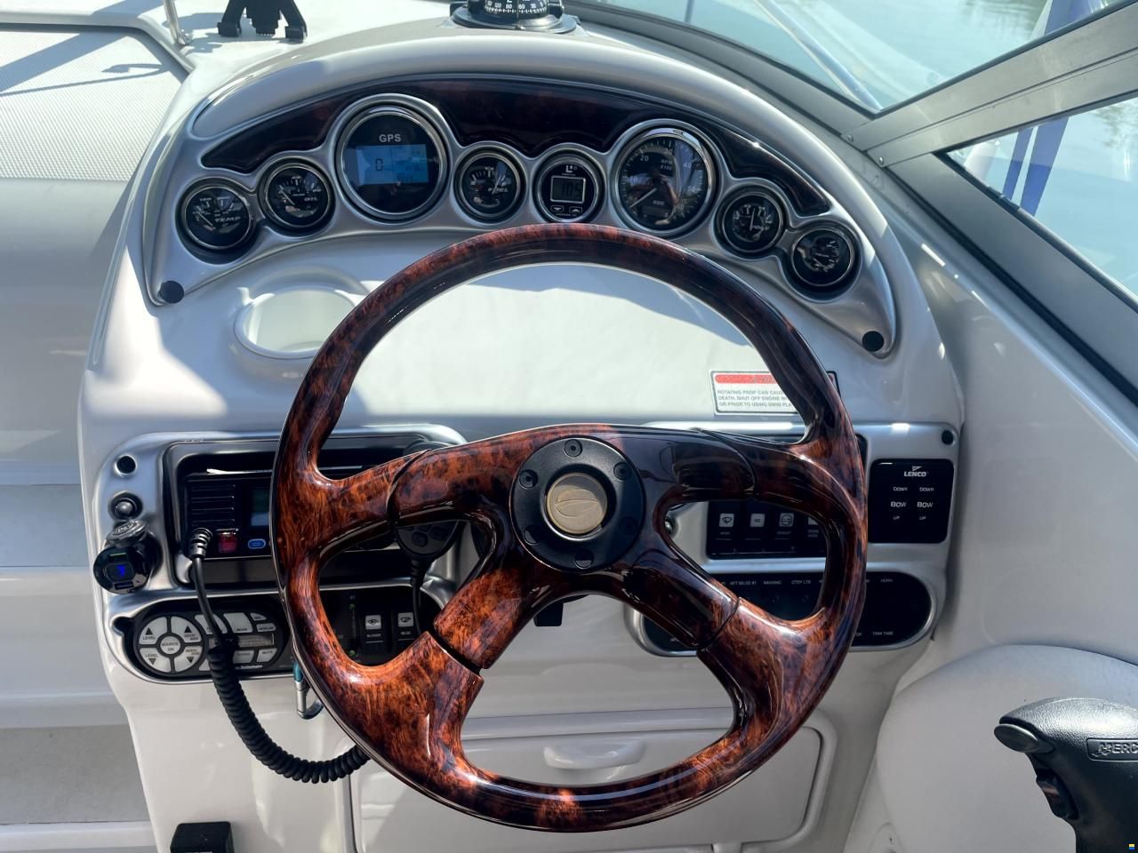 Crownline 270 CR