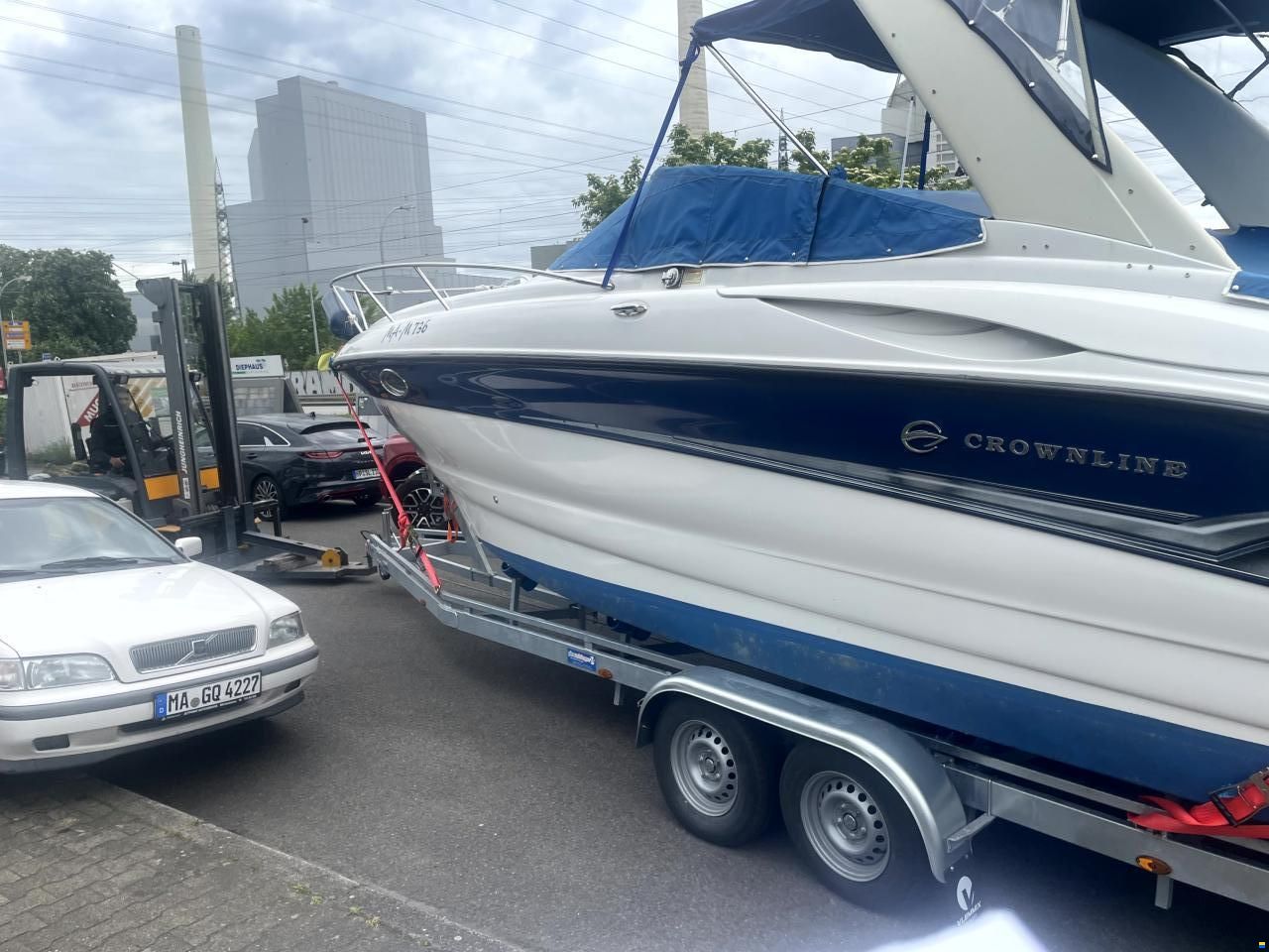 Crownline 270 CR