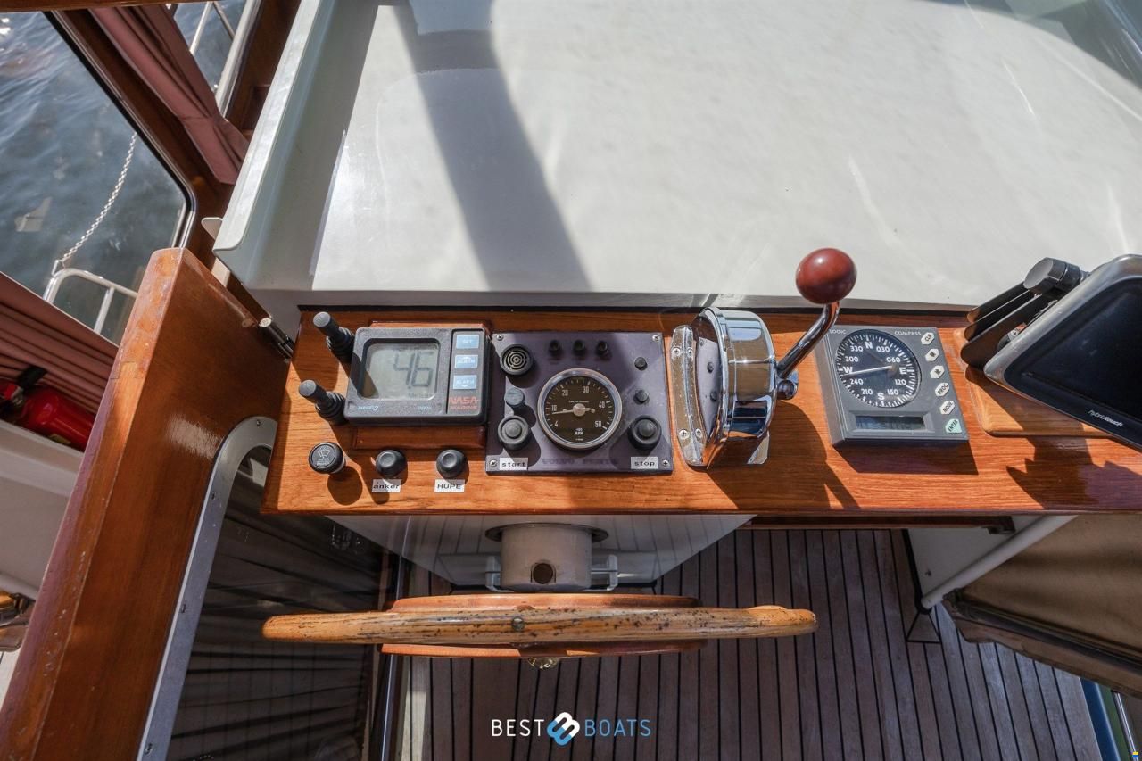 Linssen St. Jozef 1050 Salon