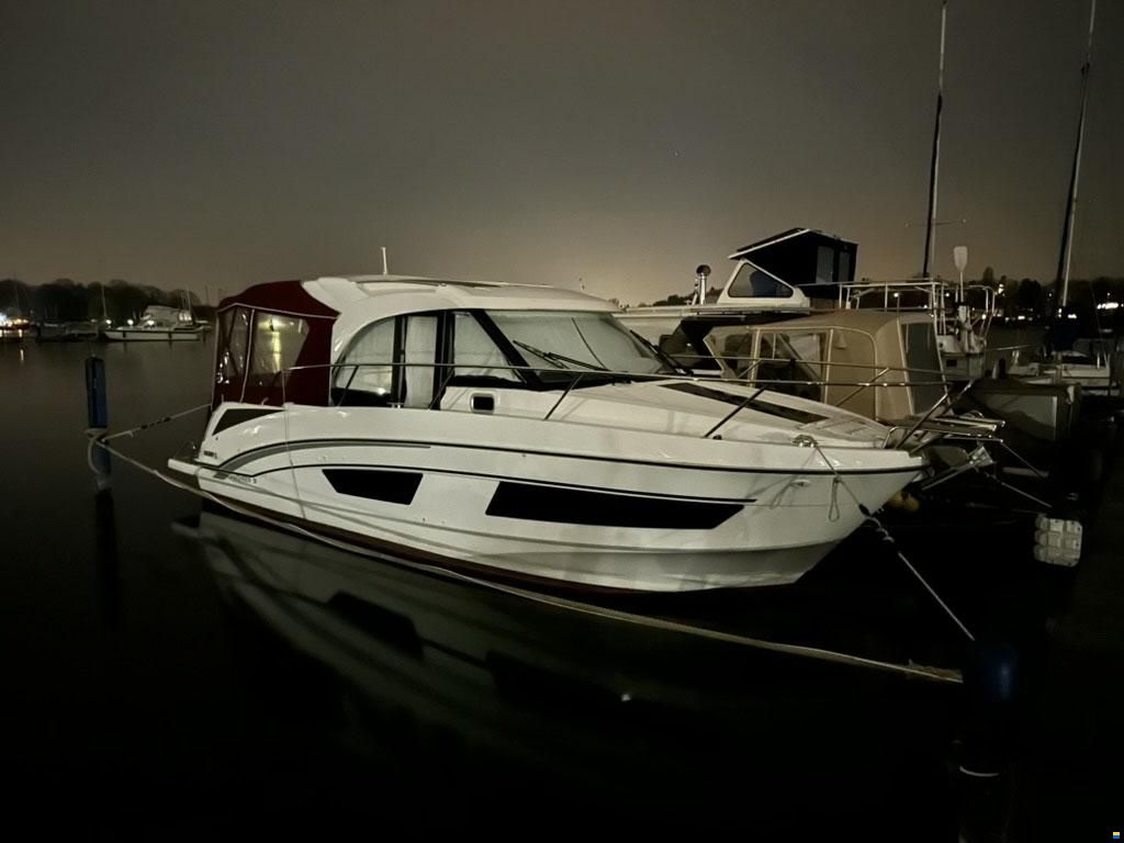 Beneteau Antares 9
