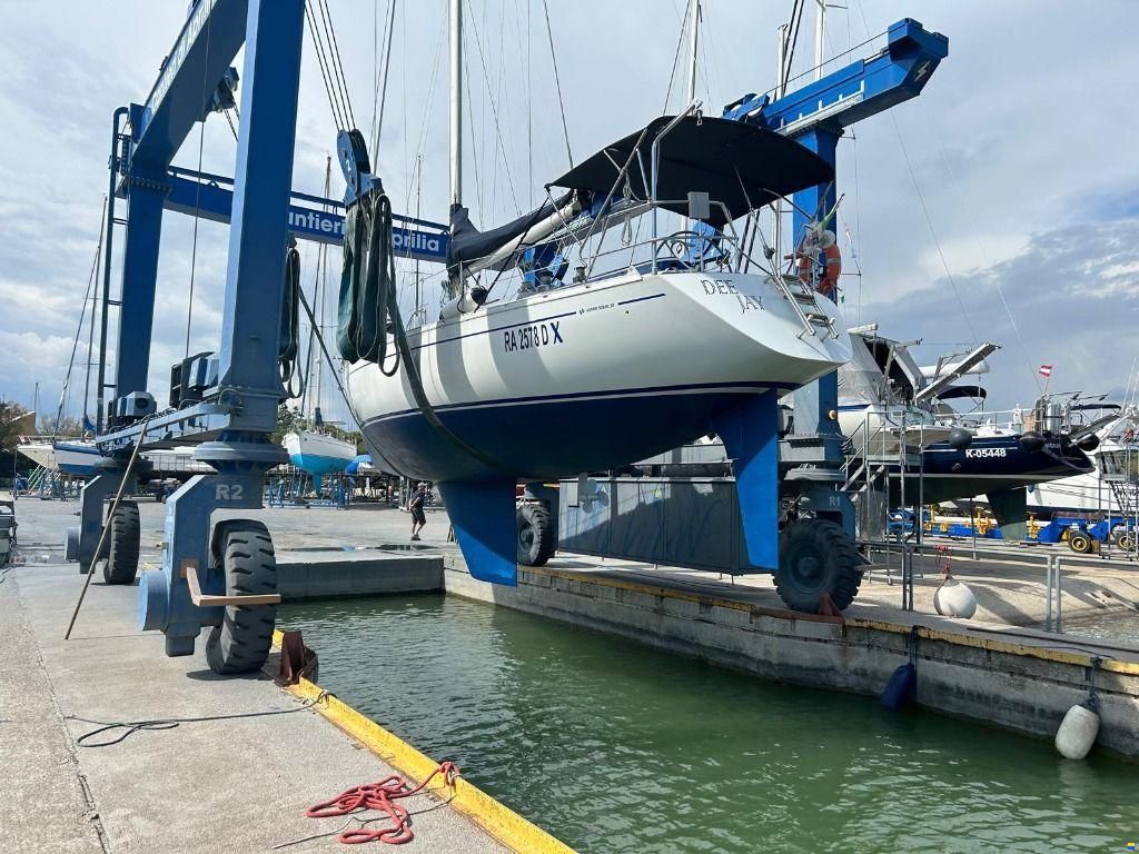 Grand Soleil GS 39