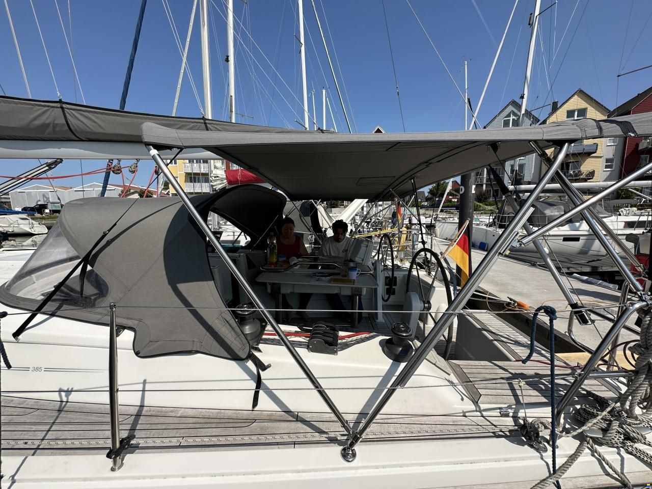 Hanse 385