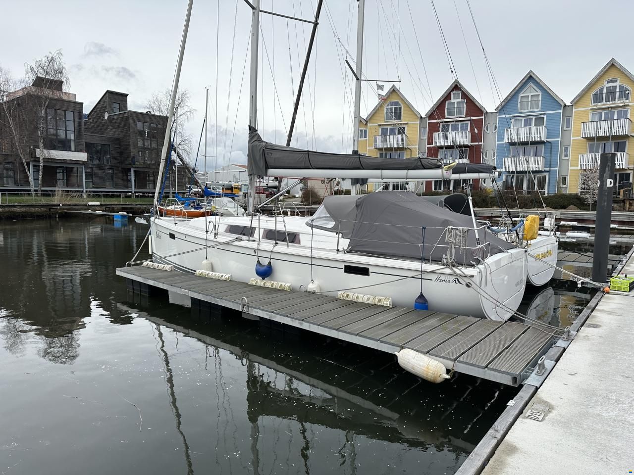 Hanse 385