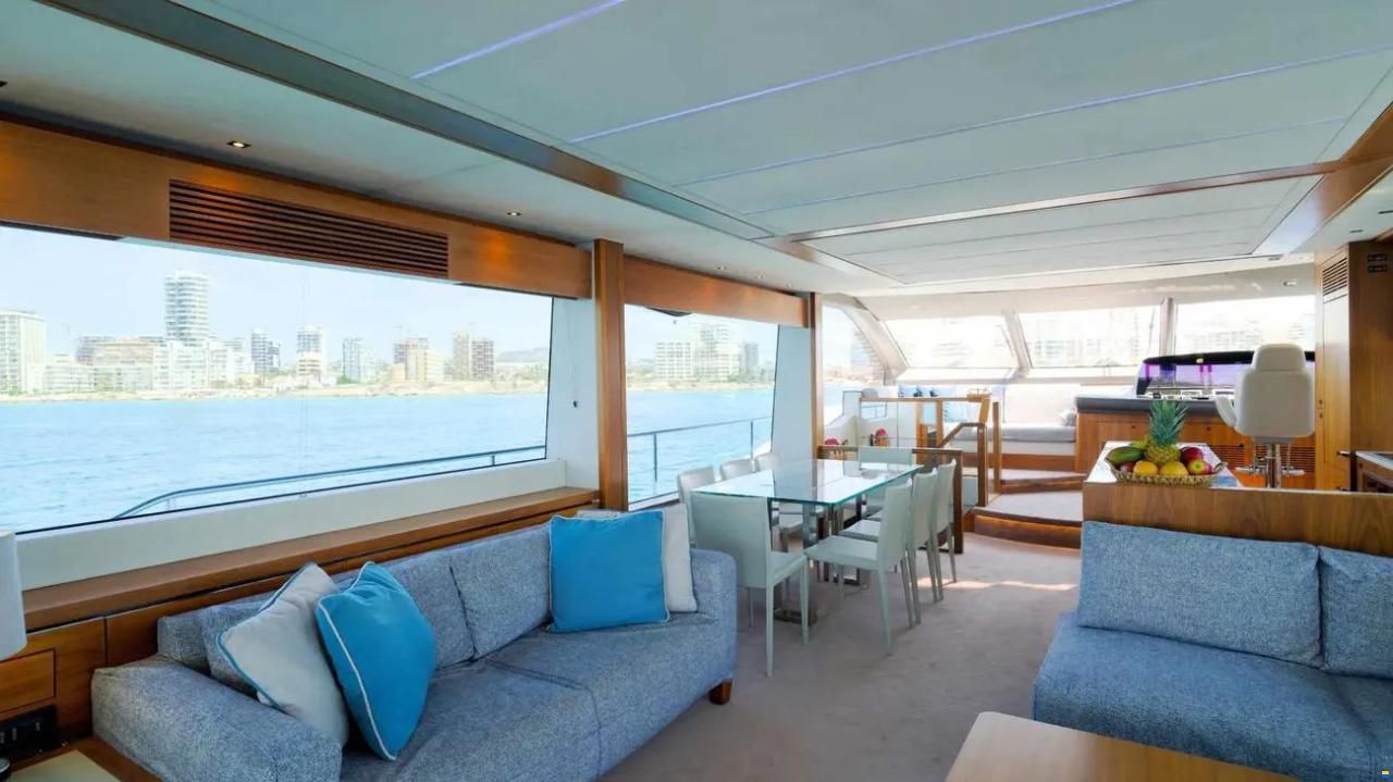 Sunseeker 76 Yacht