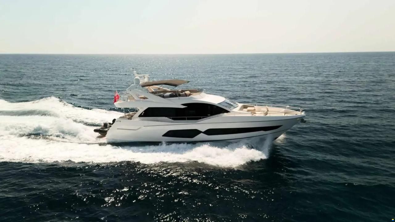 Sunseeker 76 Yacht