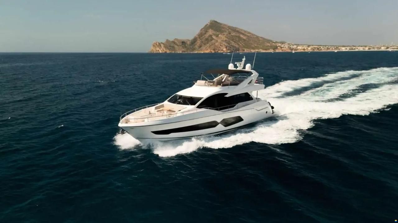Sunseeker 76 Yacht