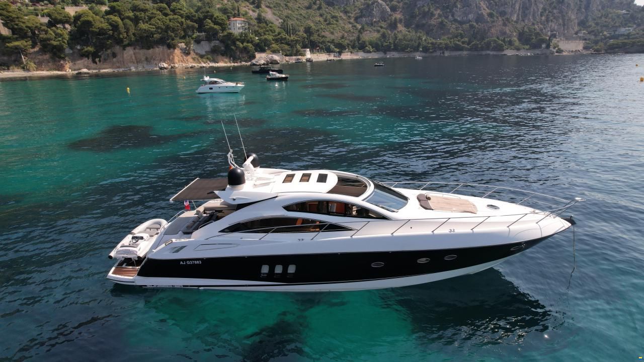 Sunseeker Predator 62