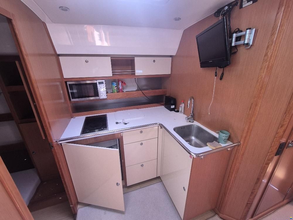 Bavaria 43 HT