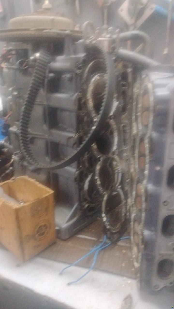 Suzuki Yamaha F50AED 62Y Outboard Engine