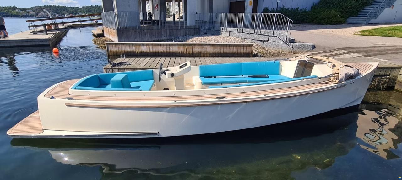 JR Yachts Classic 7 Electric