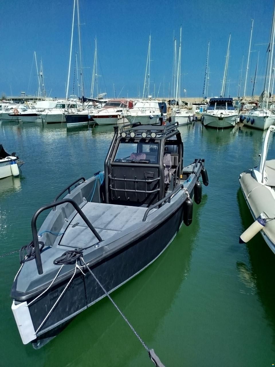 XO Boats Dfndr