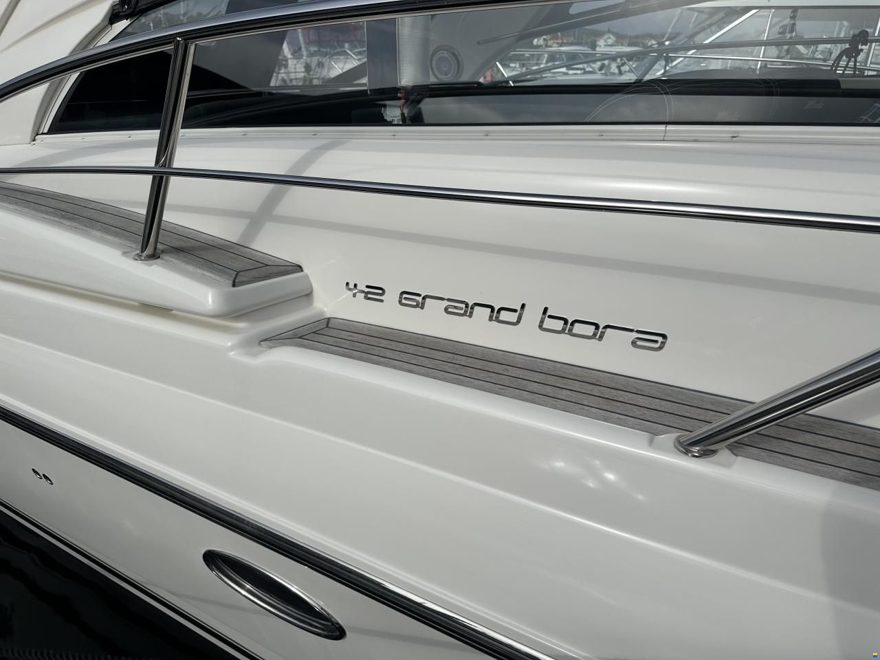 Windy 42 Grand Bora