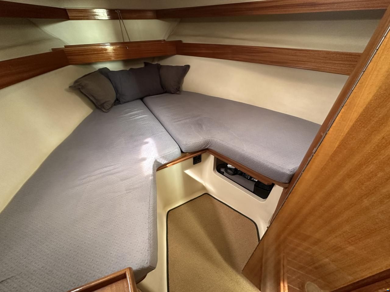ACM Dufour Elite 31