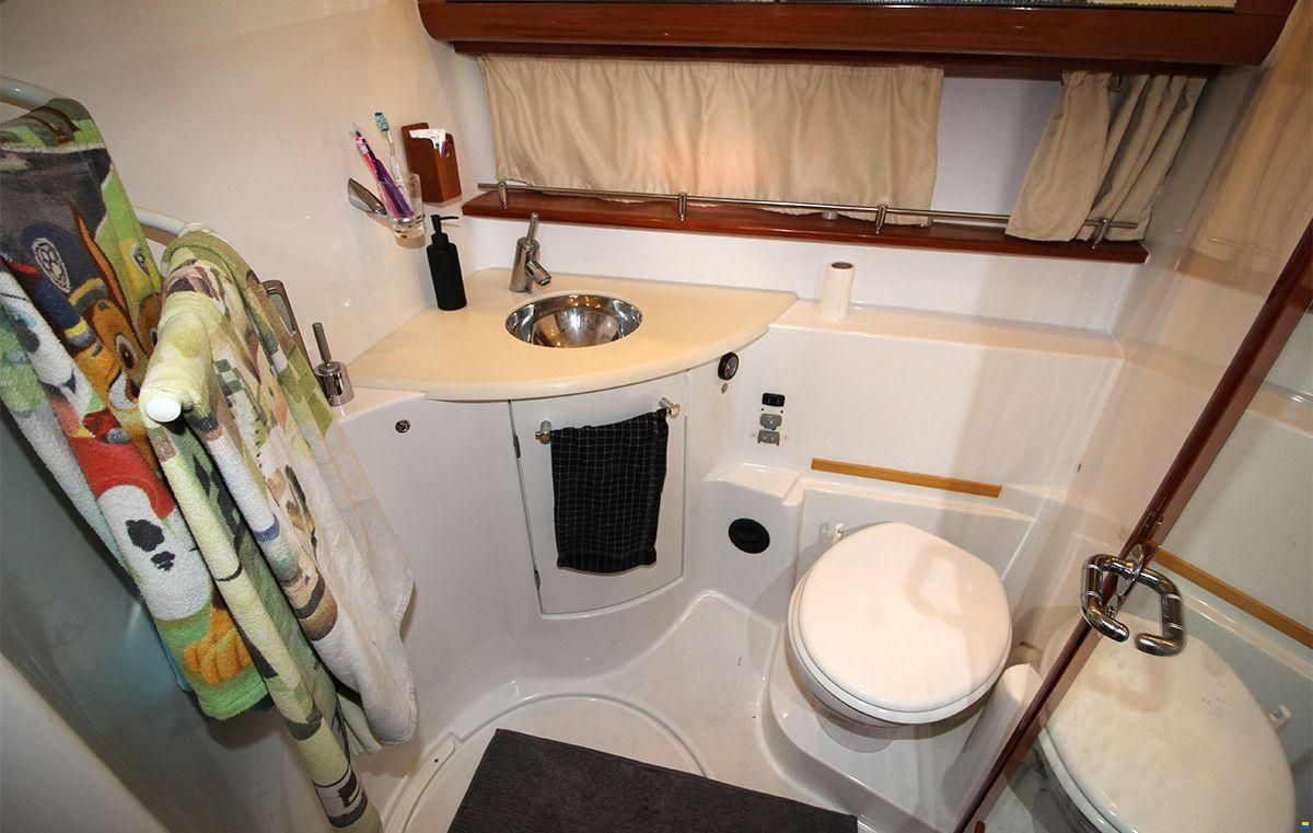 Prestige 42 Flybridge