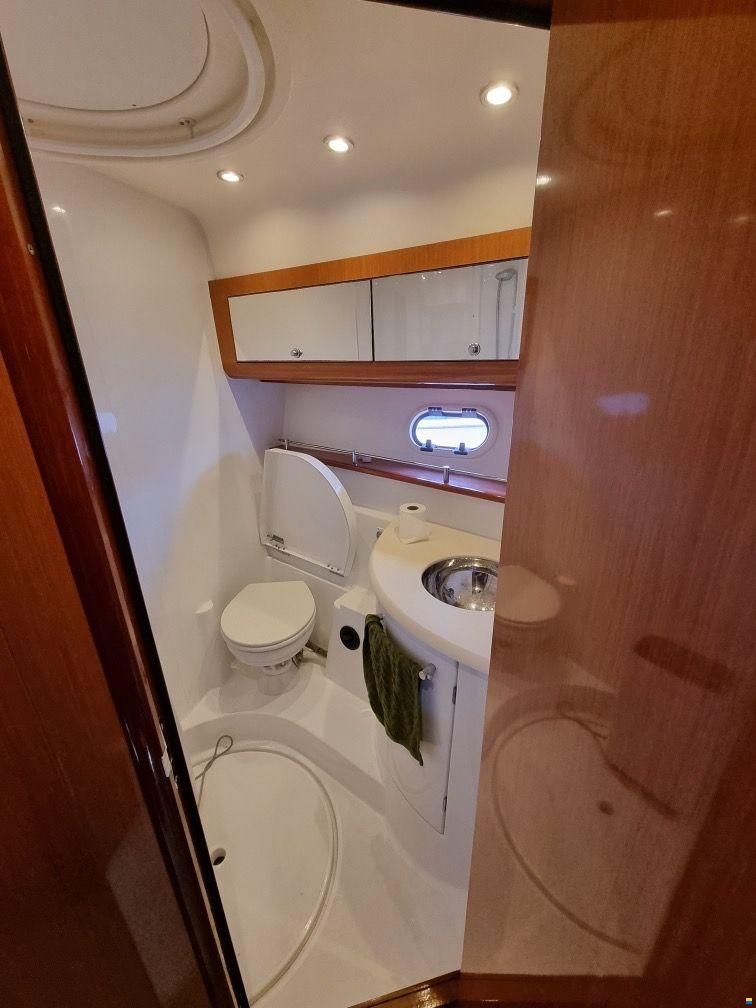 Prestige 42 Flybridge