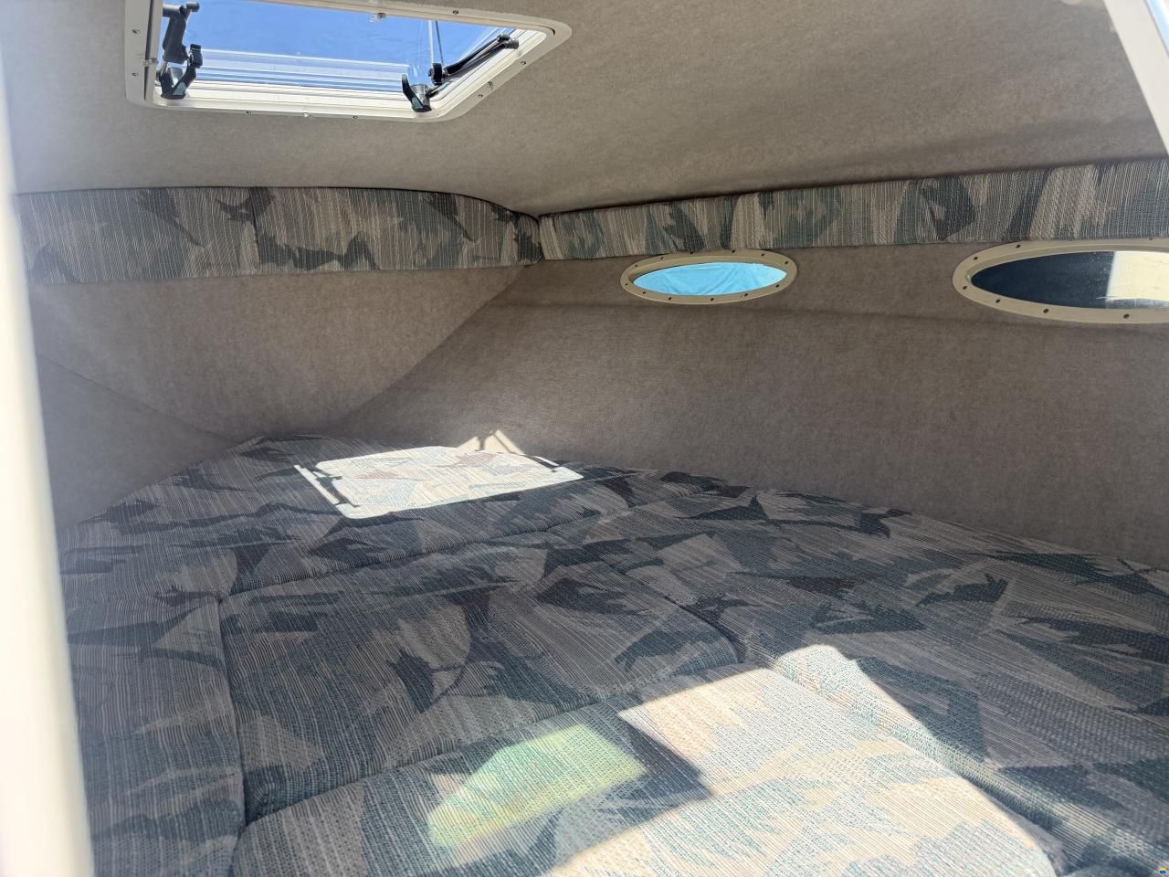 Sea Ray 220 OV