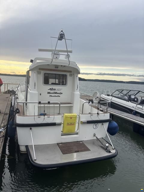 Minor 27 Offshore Limited Edition