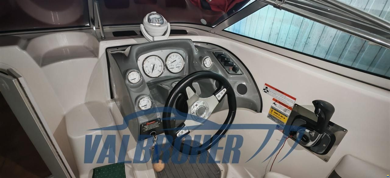 Larson Boats 216 Senza