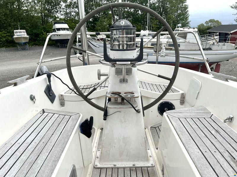 Swan 38