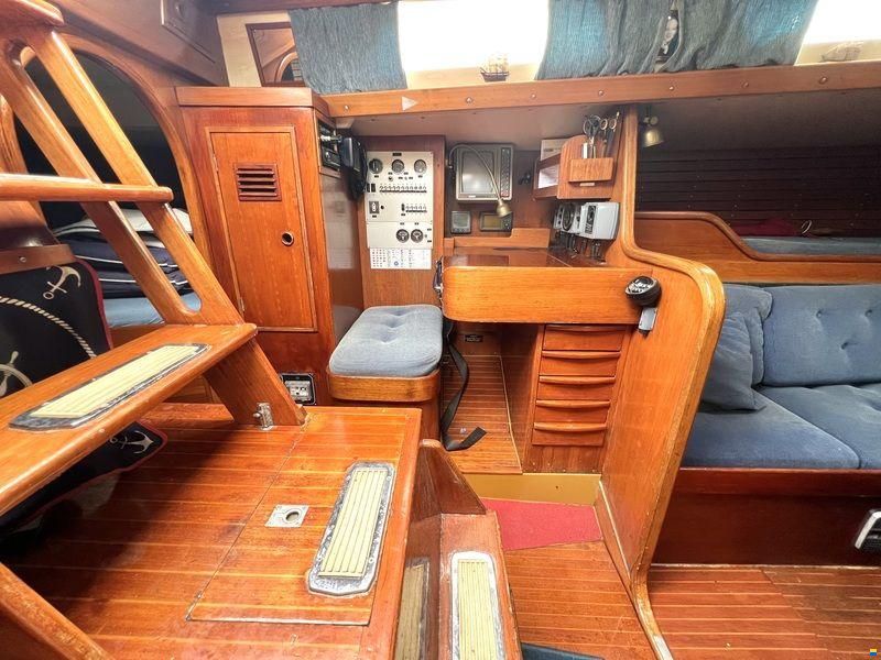 Swan 38