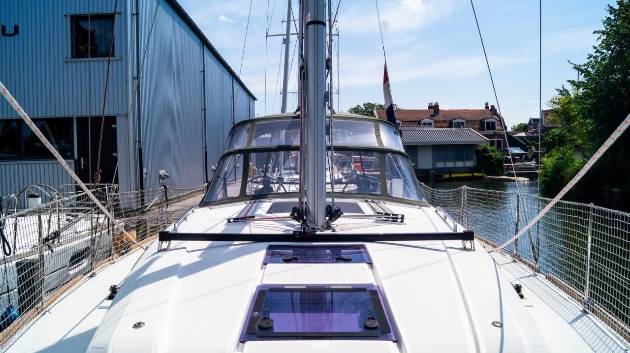 Beneteau OCEANIS 38.1