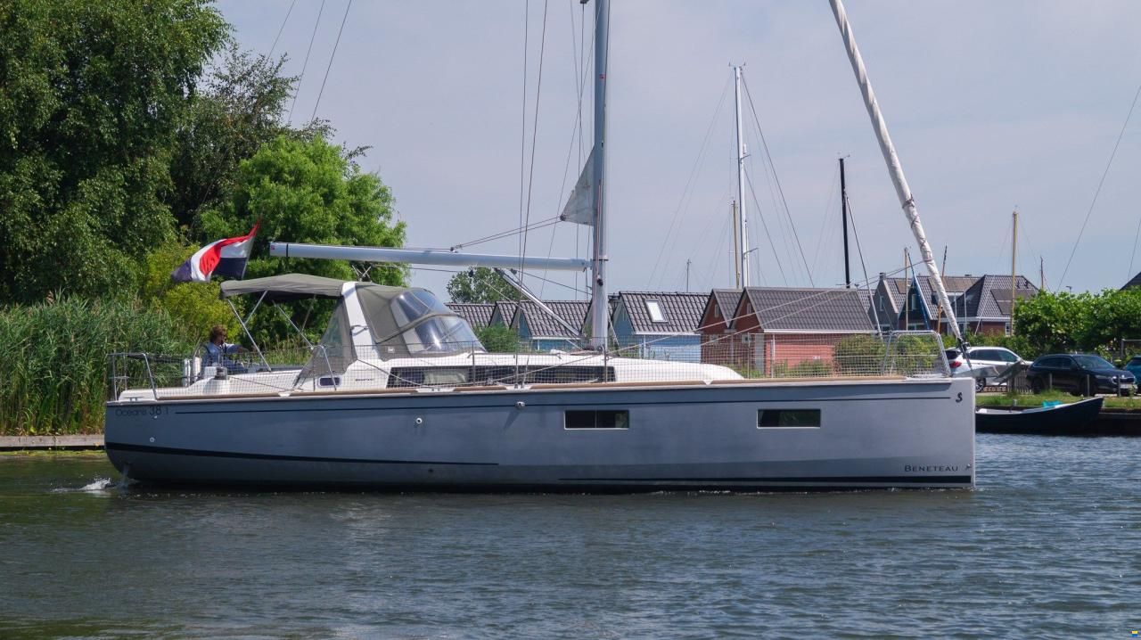 Beneteau OCEANIS 38.1