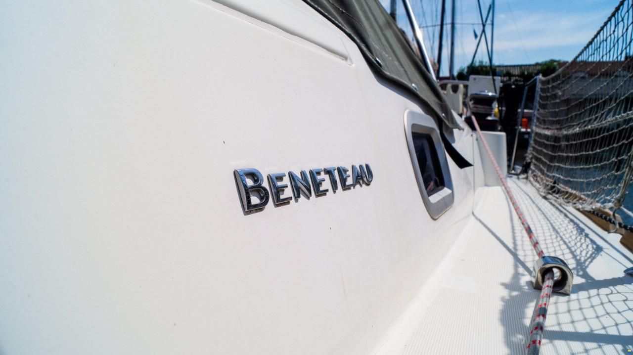 Beneteau OCEANIS 38.1