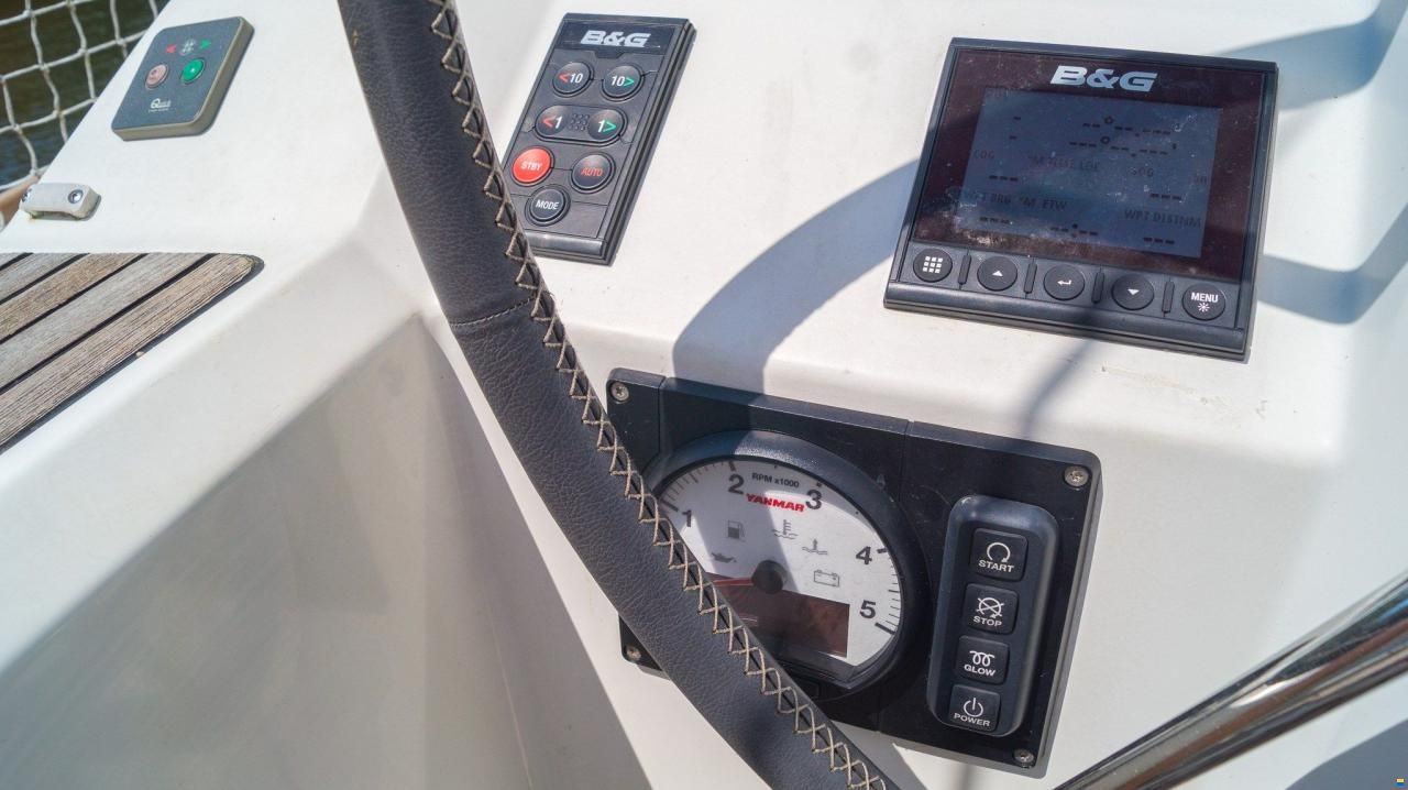 Beneteau OCEANIS 38.1