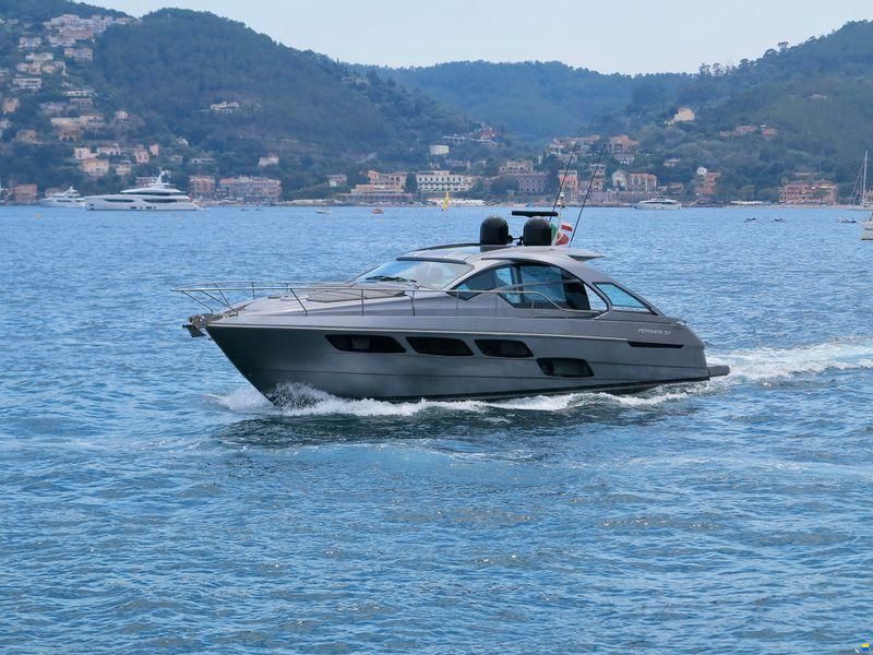 Pershing 5X
