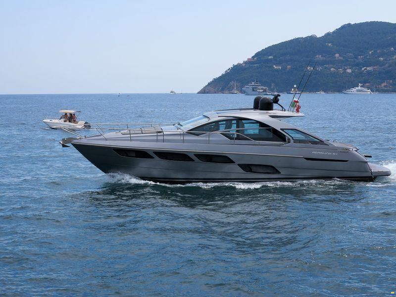 Pershing 5X
