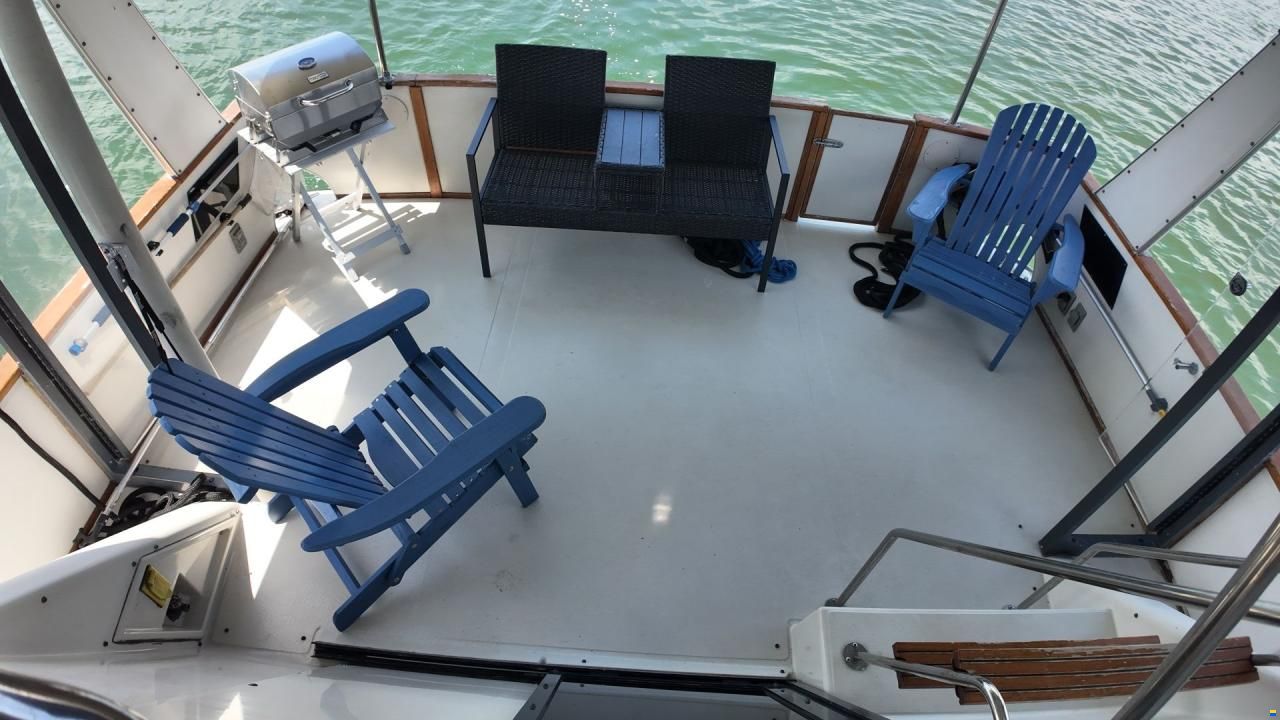 Sea Ray 410 Aft Cabin