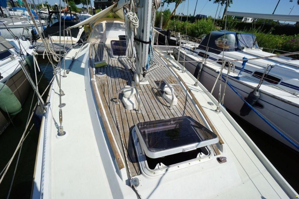 Dufour 34