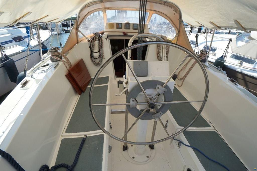 Dufour 34